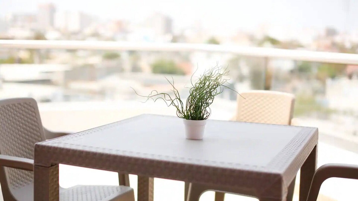 El Prado Apartment | Suite con balcón, linda vista