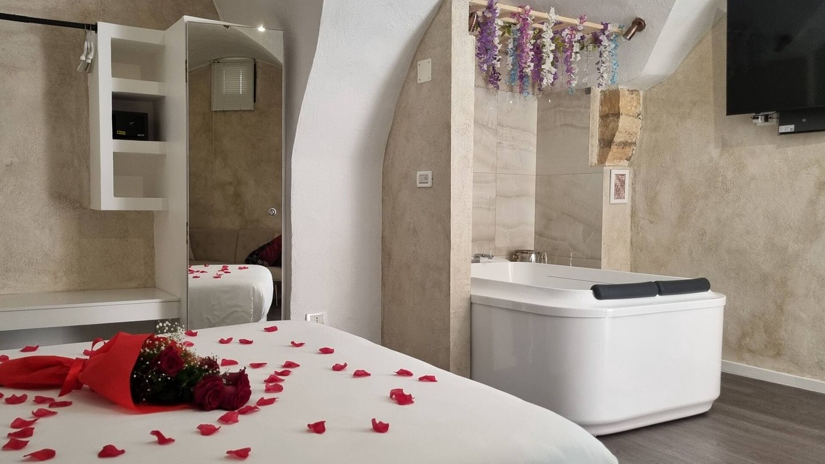 San Giovanni Rotondo Apartment | Suite con Vasca Idromassaggio nel cuore antico di San Giovanni Rotondo