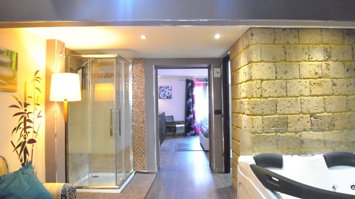 Randazzo Bed & Breakfast | Suite Deluxe con Jacuzzi e Sauna