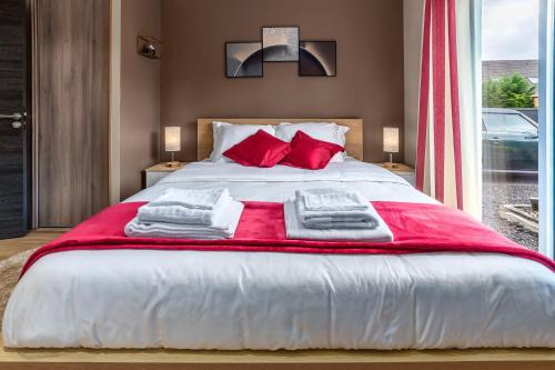 Epone House | SUITE ET CHAMBRES COSY CHEZ A&M -ELEGANT HOME, CALME, CAMPAGNE, PARKING gratuit