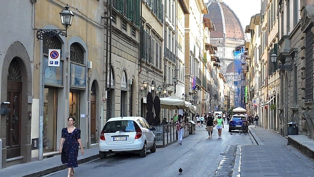 San Lorenzo Apartment | Suite Home Relax: Shelter/Privacy/Quite/TourGuide
