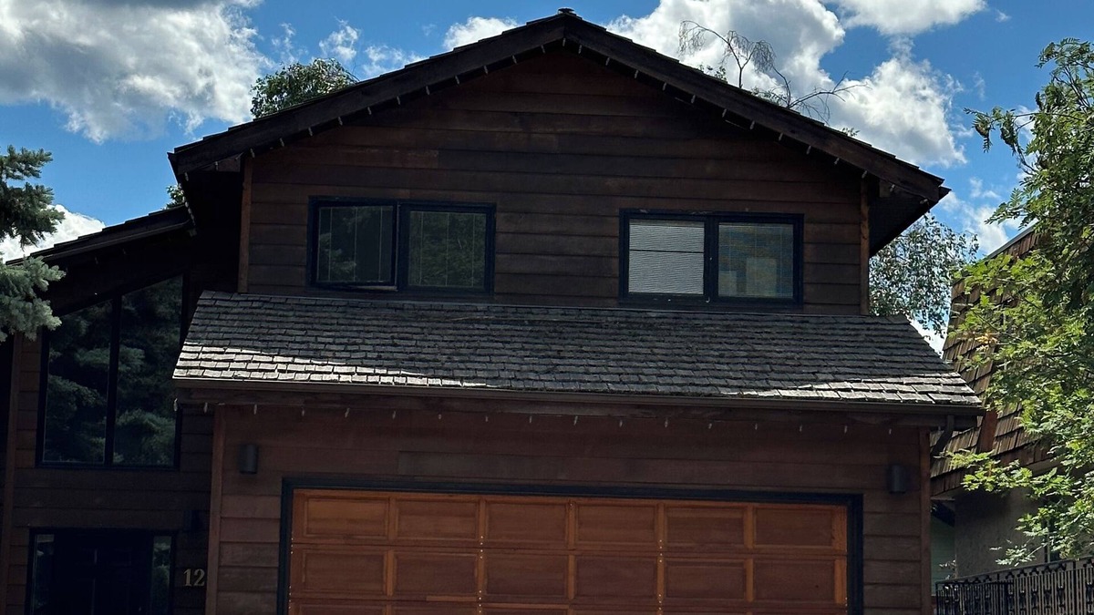 Jasper House | Suite in beautiful Jasper National Park. Mountains, wildlife and more!