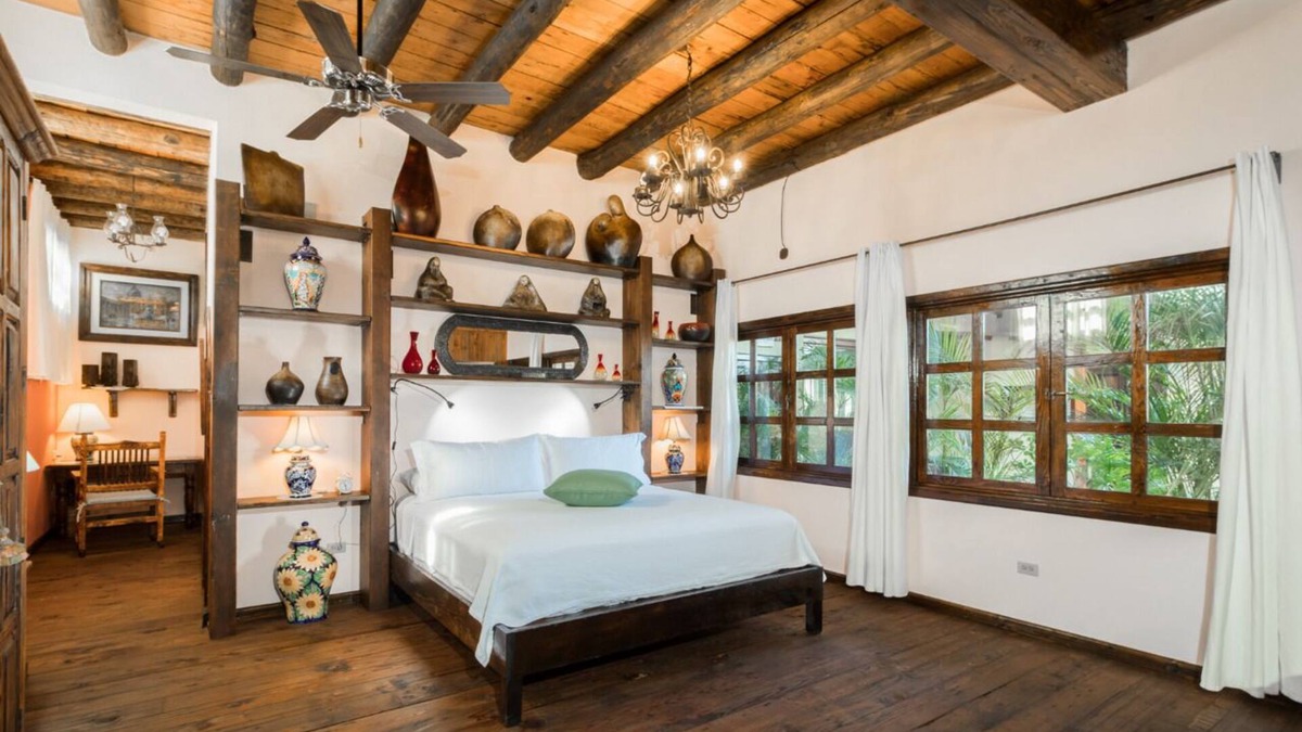 Esterito Bed & Breakfast | Suite Leonardo, luxury and comfort close to the malecon. Breakfast included