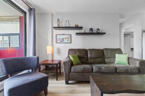 Beltline Apartment | Suite near Downtown, BMO, Stampede, Free Parking