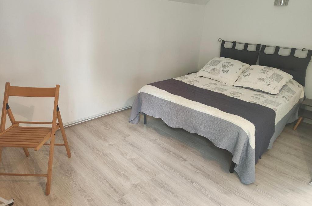 Douai House | SUITE PRIVEE AVEC VUE SUR LE JARDIN