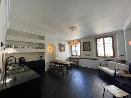 Saint-Louis Apartment | Suite Versailles Quartier Saint-Louis 6 personnes