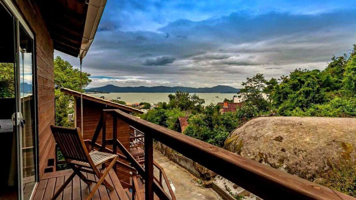 Jurere Apartment | Suite with incredible views in Jurerê