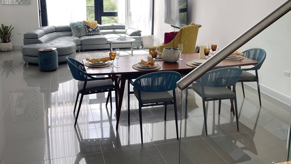 Beverly Hills Apartment | Suites in the Skies