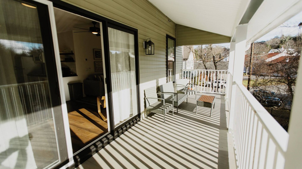 Dalton Apartment | Suites on Main - Unit 3
