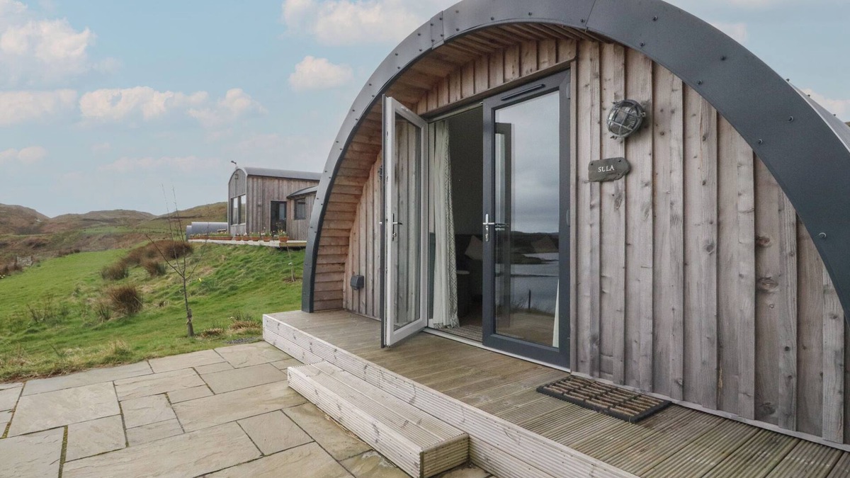 Isle of Luing Cottage | SULA, pet friendly, with a garden in Cullipool, Isle Of Luing