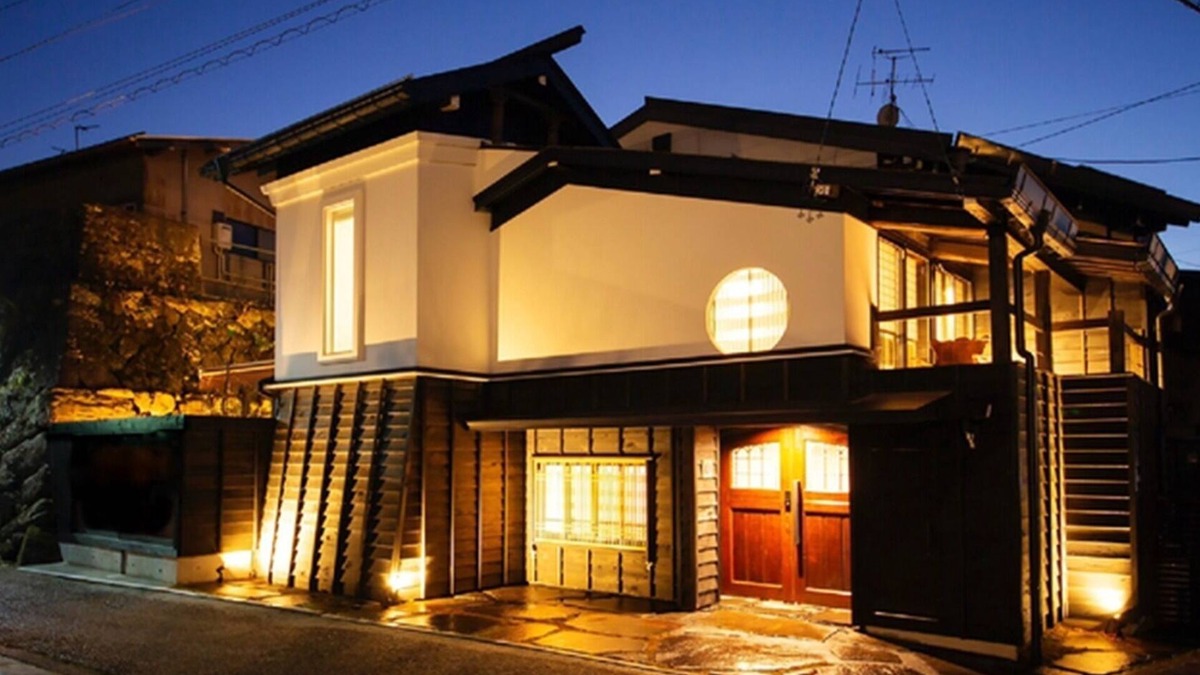 Hida Takayama Onsen House | Sumiya Hagakure Terrace and openair bath overlo/Takayama Gifu