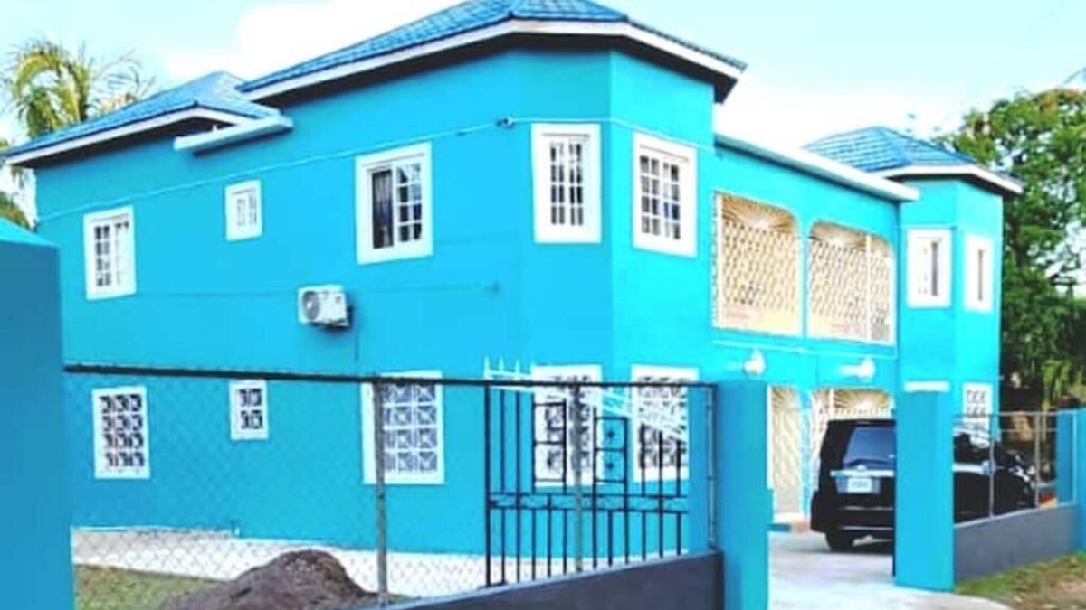 Santa Cruz House | Summaz Place!