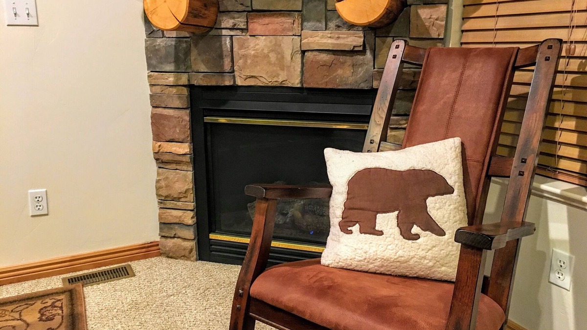 Eden Condo | SUMMER ALERT - Steps to Hot Tub - Family friendly