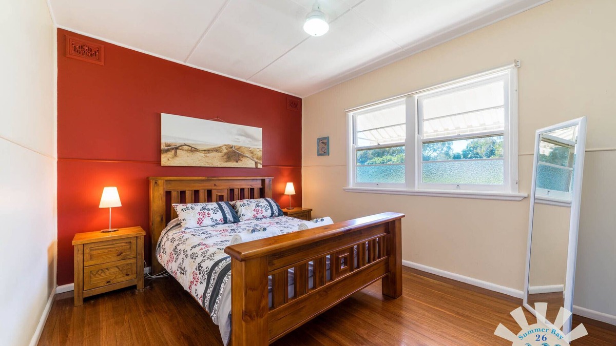 Hat Head House | Summer Bay Cottage Hat Head linen included. Minimum 3 night stay.