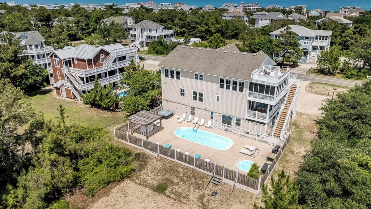 Corolla Light House | Summer Breeze | 970 ft from the Beach | Private Pool, Hot Tub | Corolla
