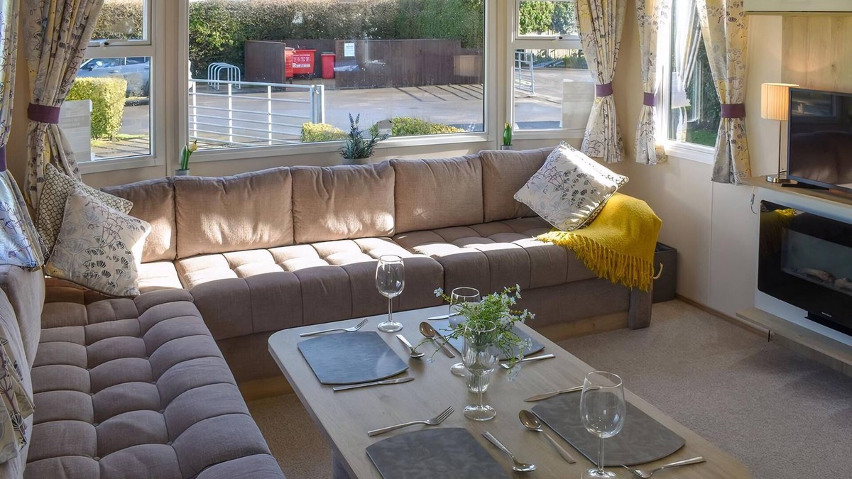 Knaresborough Cottage | Summer Breeze - UK37642
