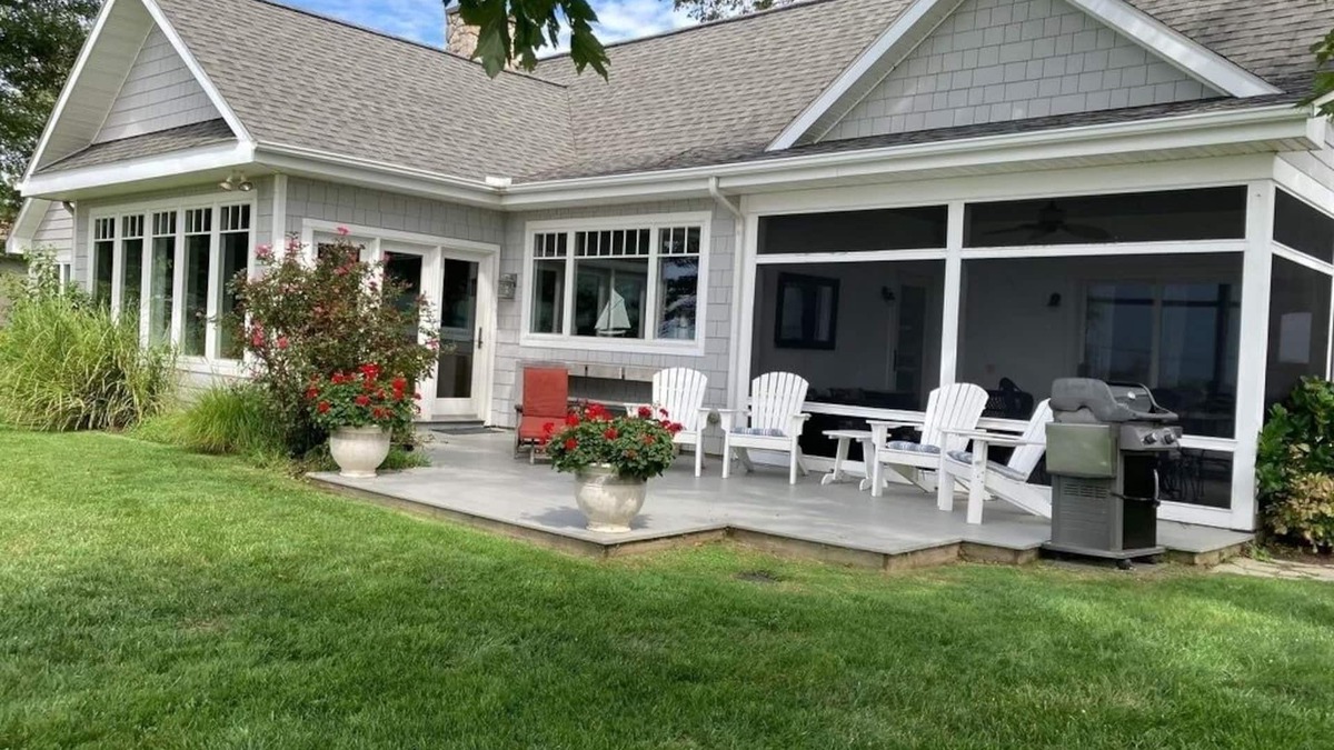 Tilghman House | SUMMER DATES BOOKING FAST- BOOK YOUR STAY NOW!