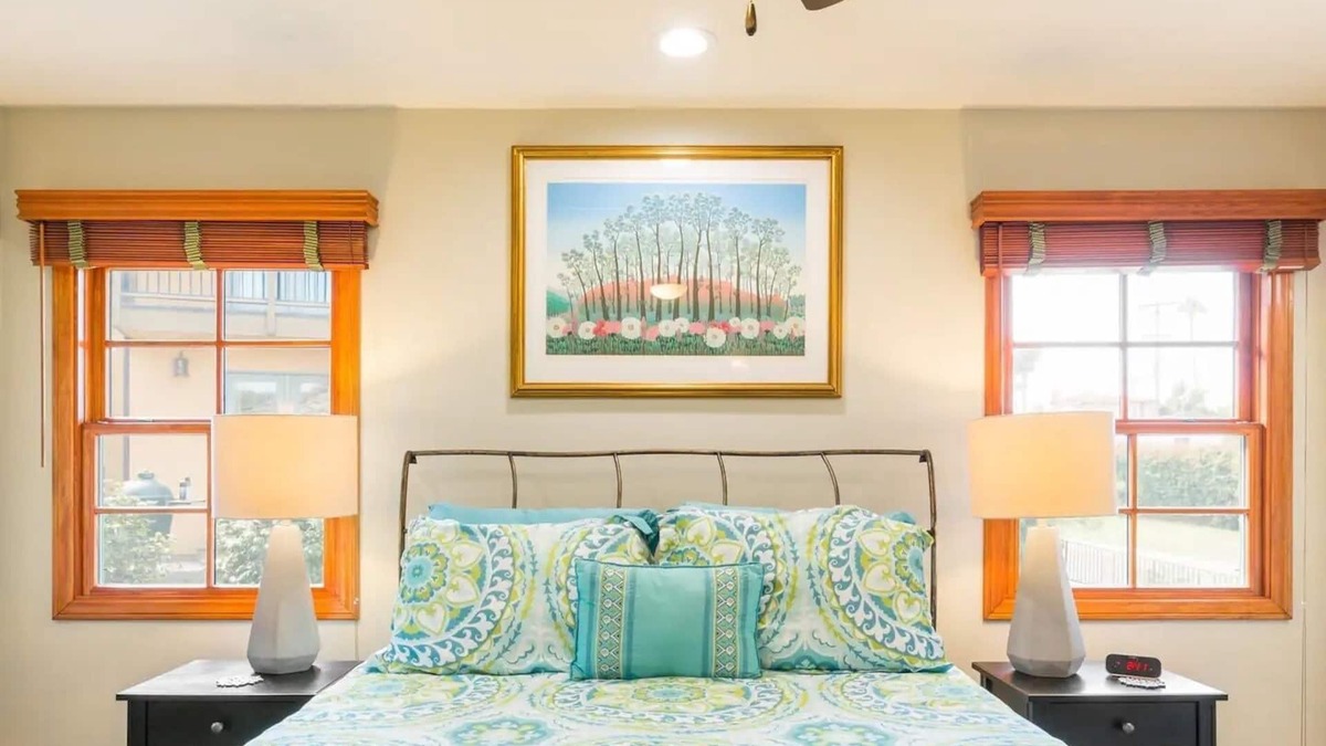 Loma Portal House | Summer in San Diego Walk to Liberty Station - 1 Bedroom House to Yourself