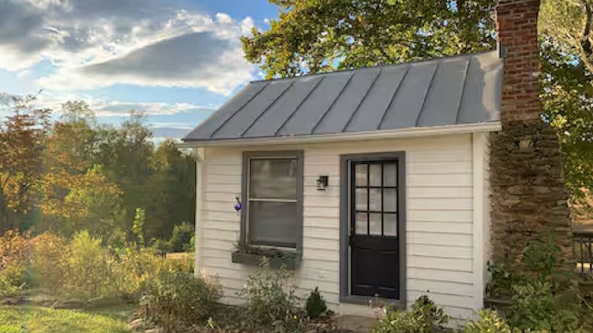 Batesville Cottage | Summer Kitchen Cottage near charming Charlottesville