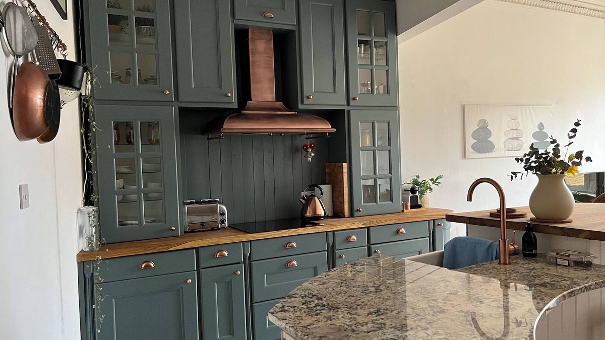 North West Apartment | Summer Let - Flat avail for 3 Months - West Endn7th June to 5th September 2025