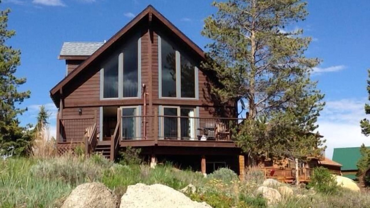 Alpine Acres House | Summer rental! Hike, bike & run right out your door. Beautiful views.