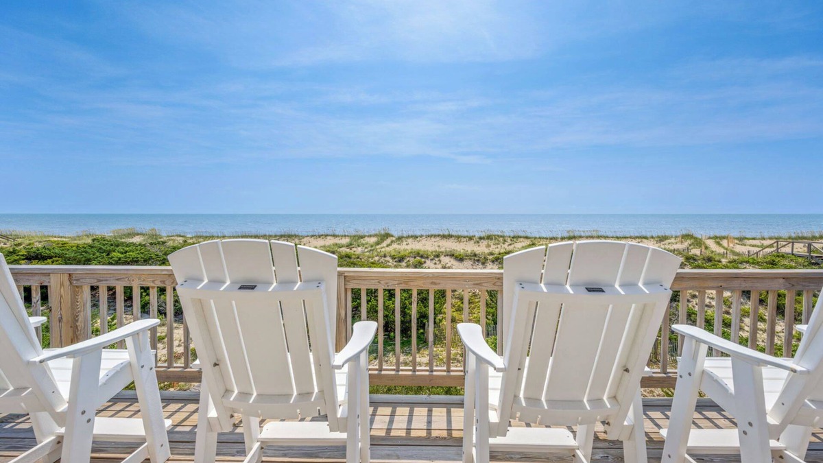 Avon House | SUMMER SAVINGS - Oceanfront w/Pool, Hot Tub, Private Beach Access, Cmty Perks