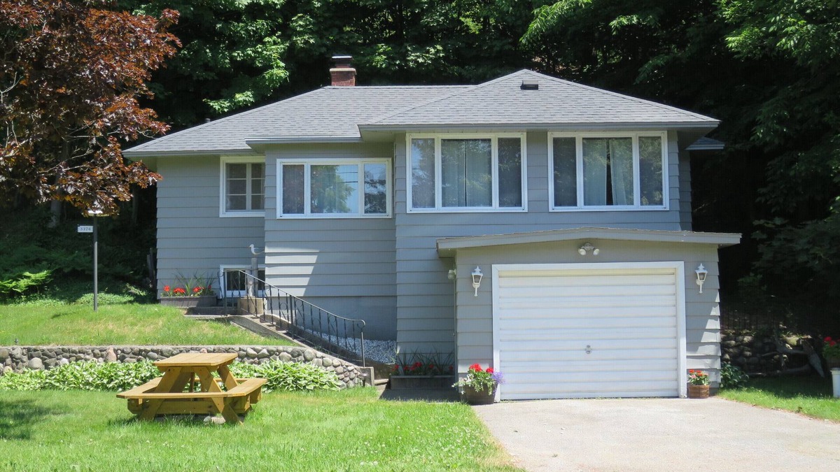 Ludington House | Summer Sojourn - the Perfect "Stay" for your Vacation