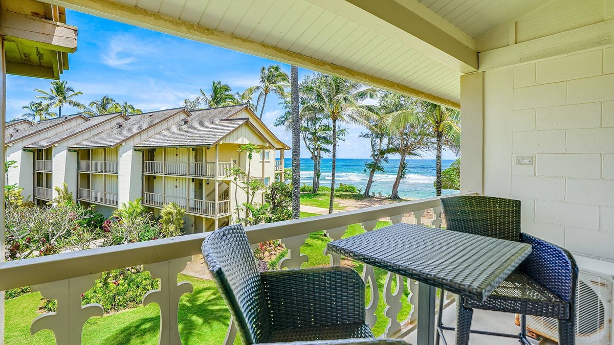 Wailua Apartment | Summer Special Rates*Escape to Kauai | Top Floor Oceanview Studio | Sleeps 2