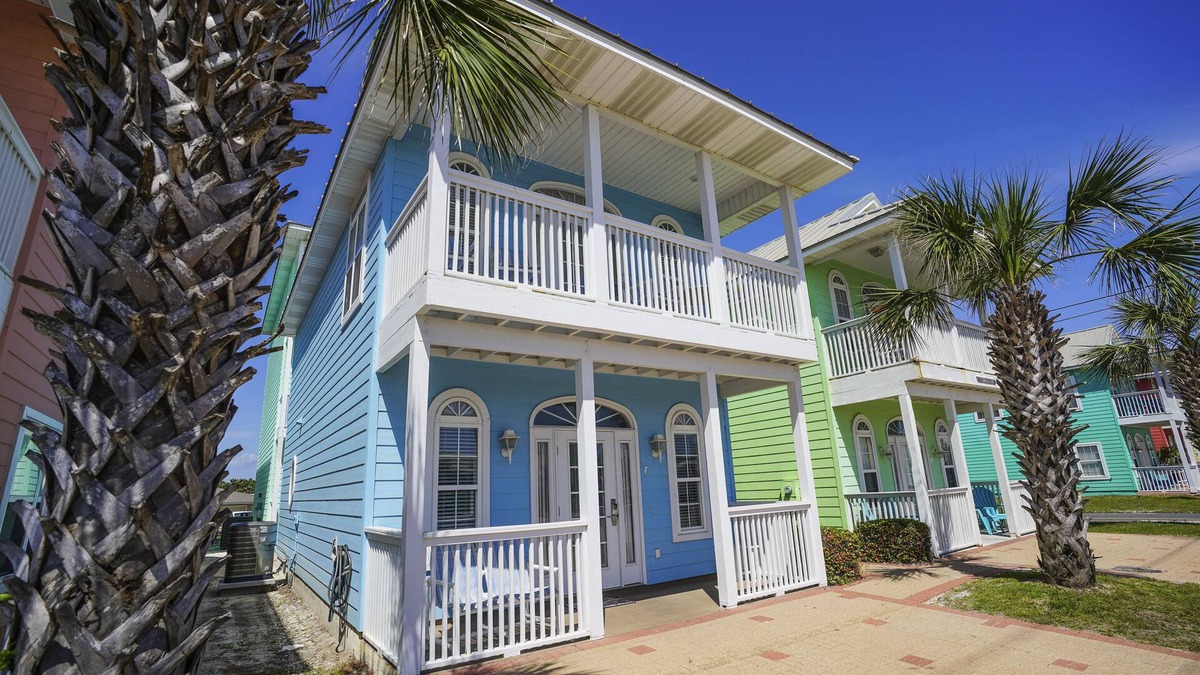 Lullwater Beach House | Summer Towne Cottages By Panhandle Getaways