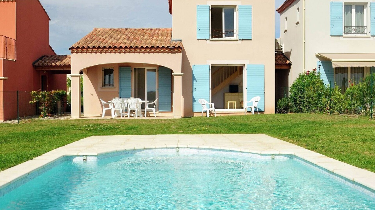Homps House | Summer villa with terrace or loggia, located in Languedoc