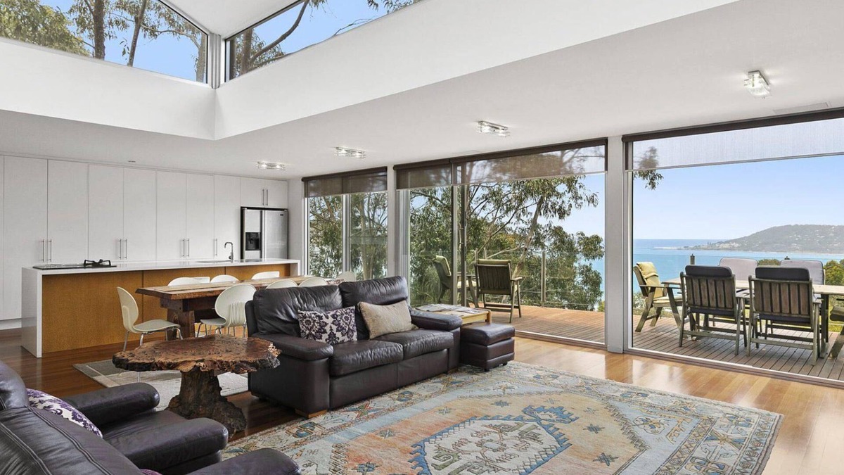 Lorne House | Summerhill Views - Views To Take Your Breath Away
