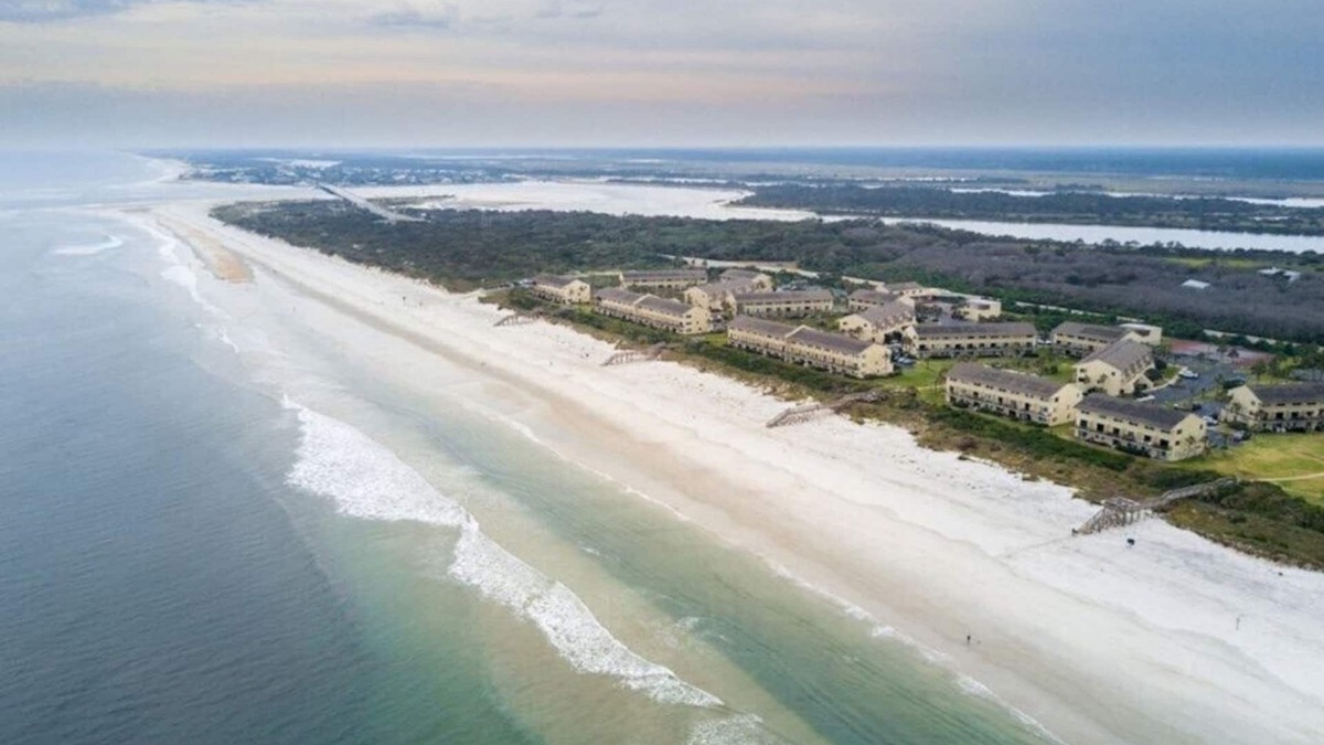 Crescent Beach Condo | Summerhouse 228 - 2 Bedroom Ocean View Condo - 4 Heated Pools, Tennis