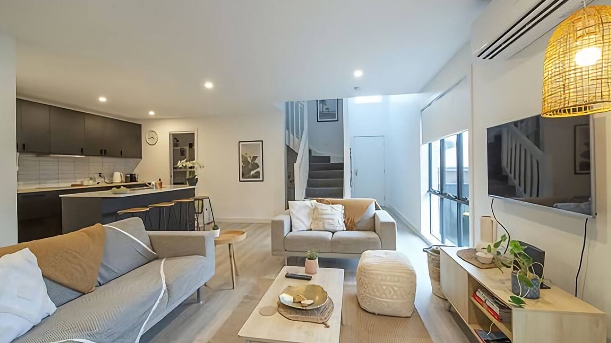 Surf Beach House | Summerhouse Pet Friendly at Surf Beach