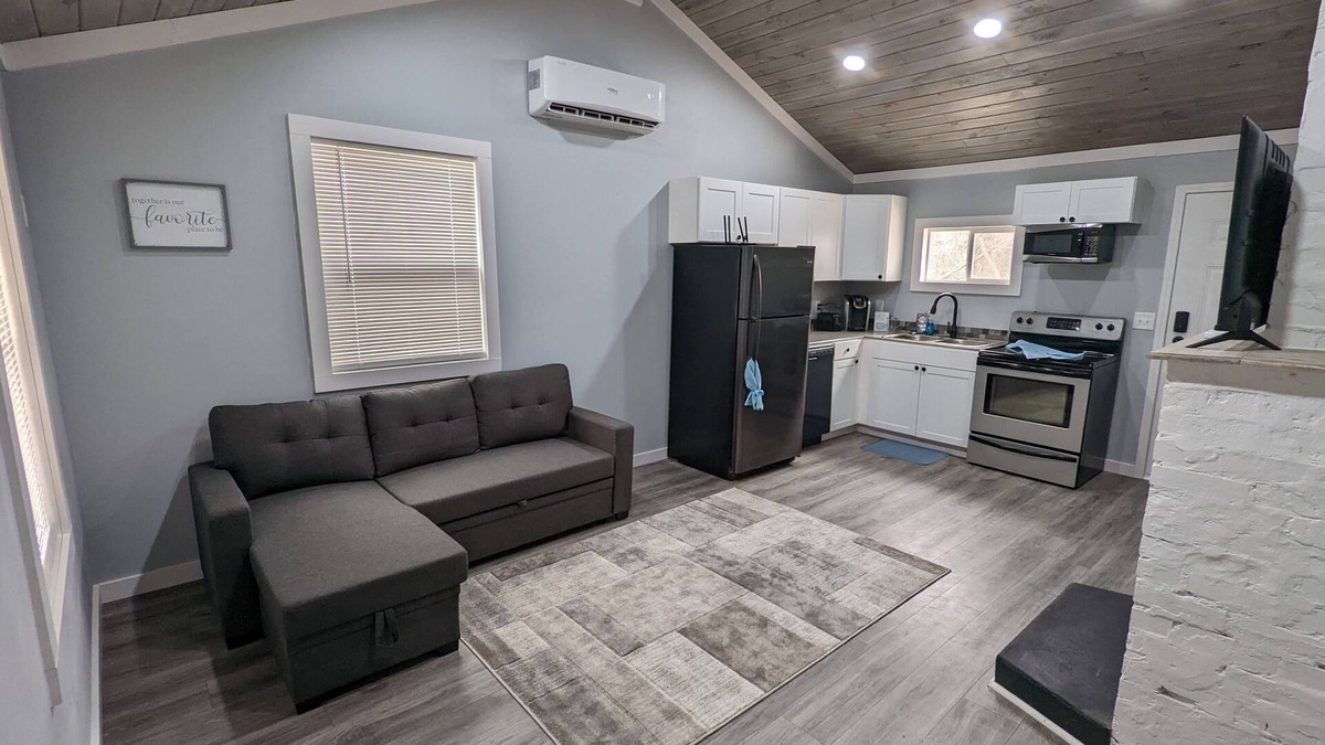 Summerlee Other | Summerlee Suite - Beautiful Remodeled Farmhouse 5 Mins from the New River Gorge!