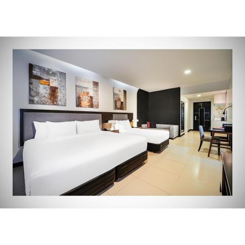 Valencia Hotel | Summit Hotel Magnolia
