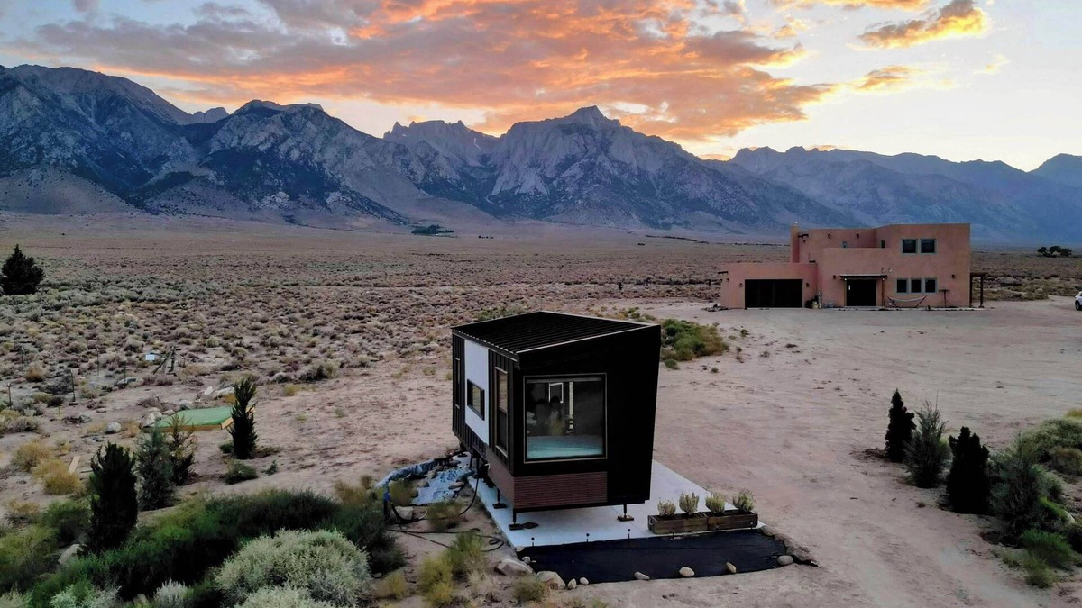 Lone Pine House | Summit Sanctuary: 360° Views