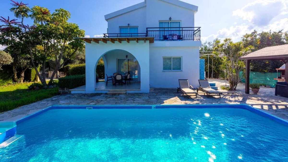 Polis Villa | Sun Beach Villa Tria