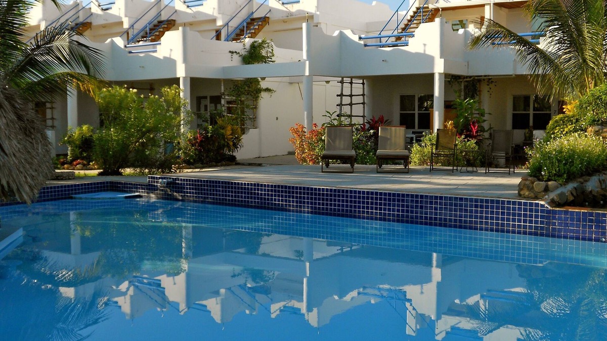 Sittee River Villa | Sun by Day and Star Gaze by Night from Your Roof Top Deck