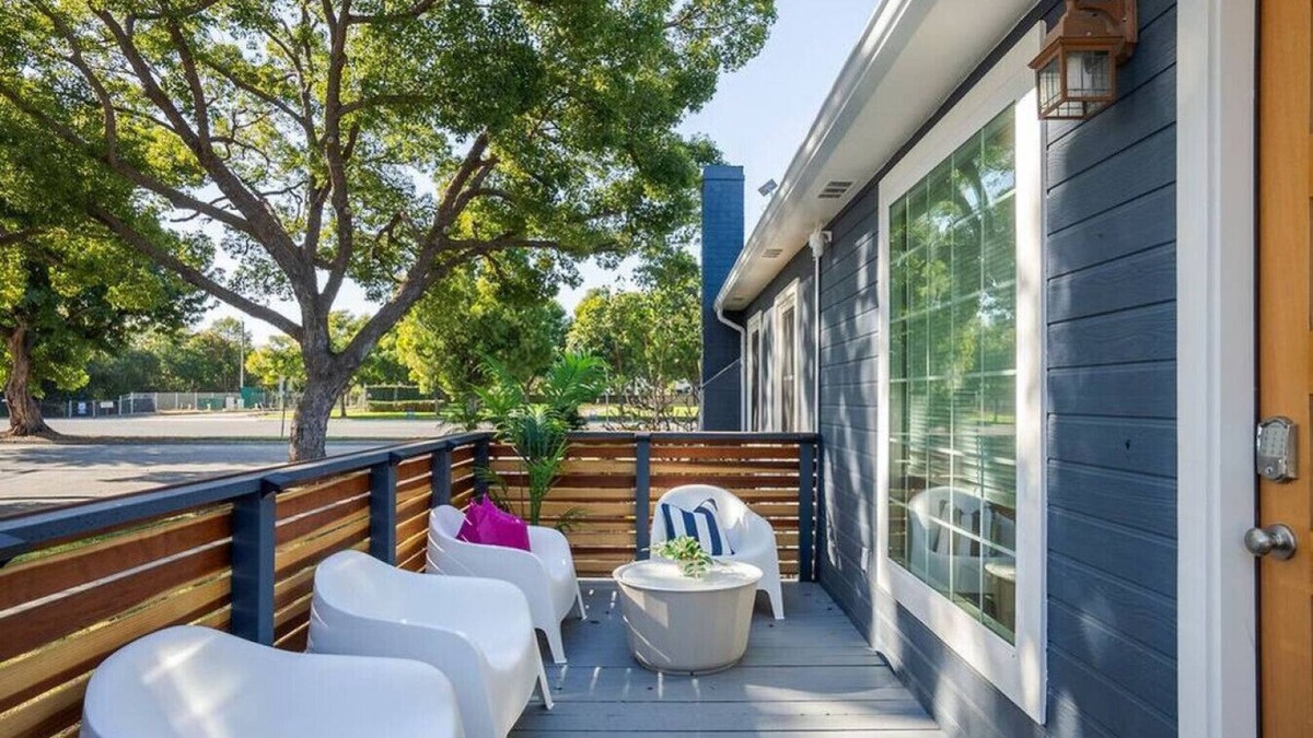 Harbor House | Sun-drenched Oasis| Heated Pool| Movie Theatre