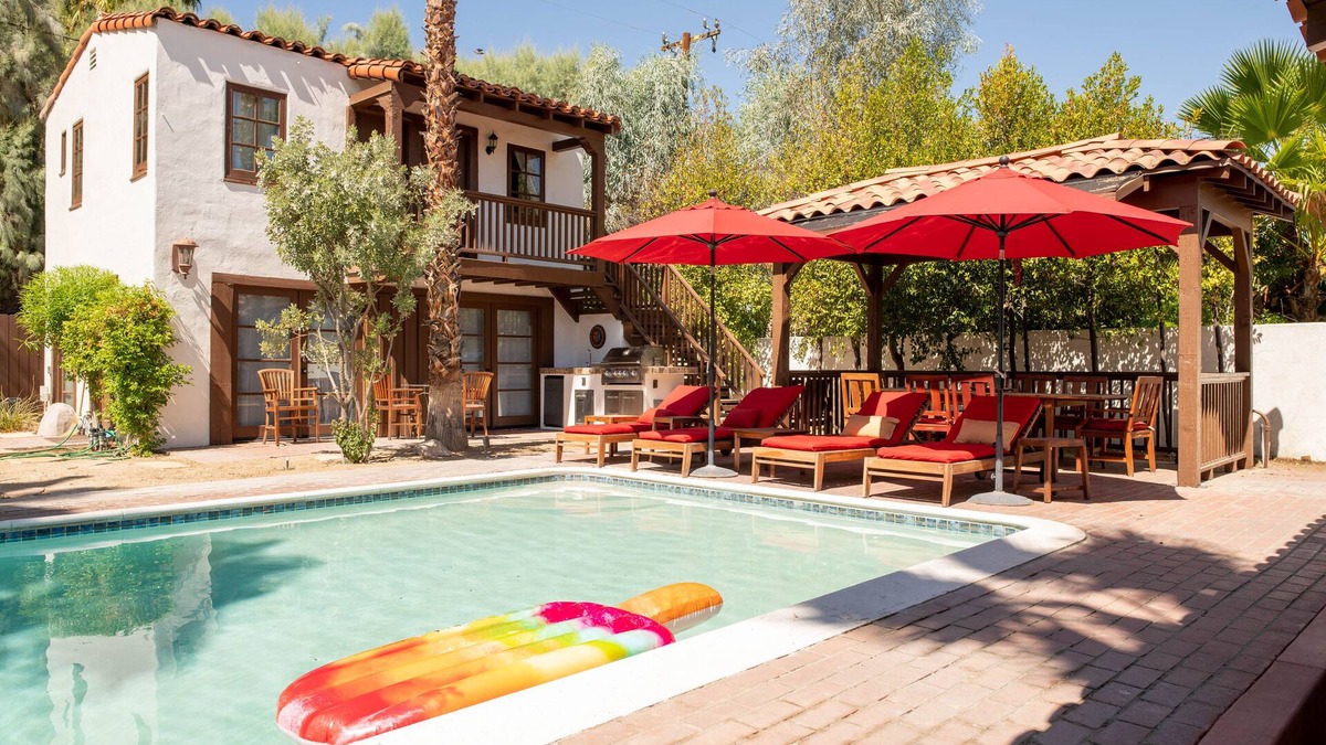 The Mesa Villa | Sun-drenched Villa with Pool, Space and Authentic Charm!