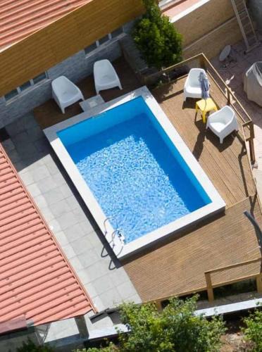 Melecas House | Sun House III - Near Sintra - Kitchen - Pool