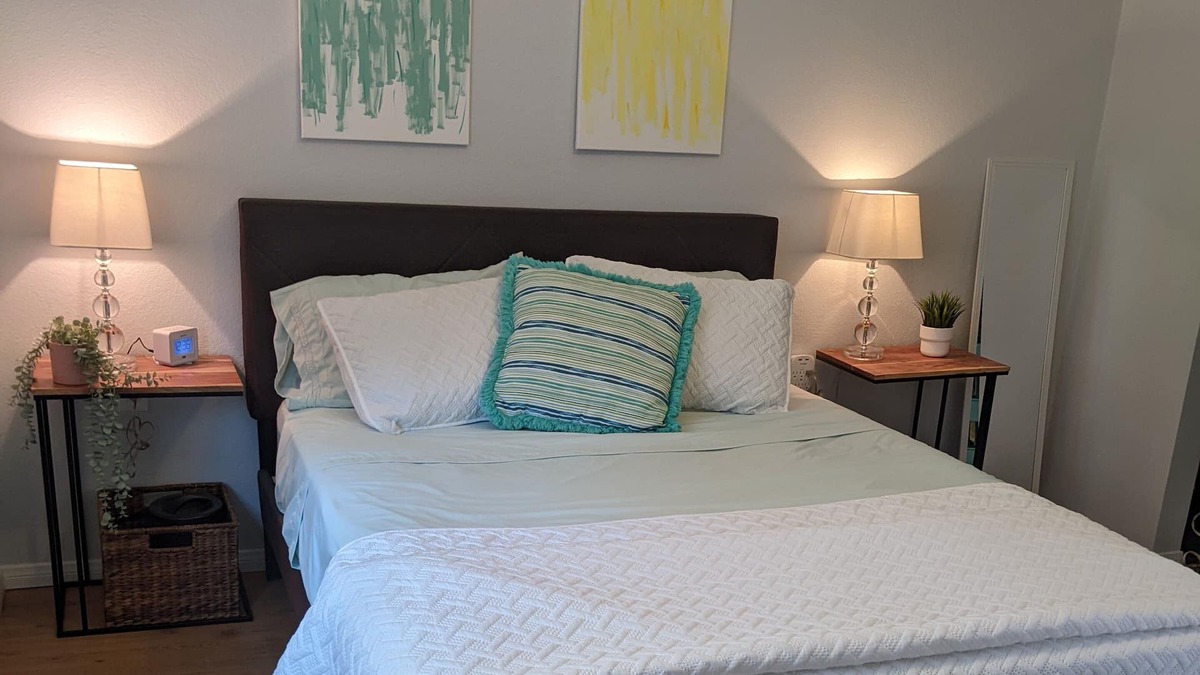 Carlton Hills House | Sun-Kissed Suite in San Diego/Santee - 1 bdroom guest house