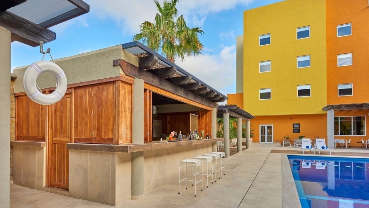 El Tezal Hotel | Sun, Sand & Cabo Fun | Walk to Beach, Nightlife & Water Tours - 3 Units
