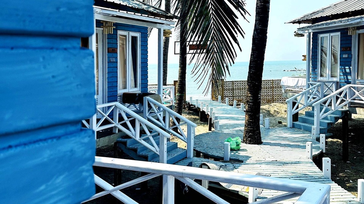 Saint Martin's Island Hotel | Sun & Sand Twin Beach
