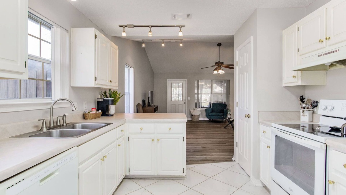 Milton House | Sun Valley - 🐶 Dog Friendly, close to I-10