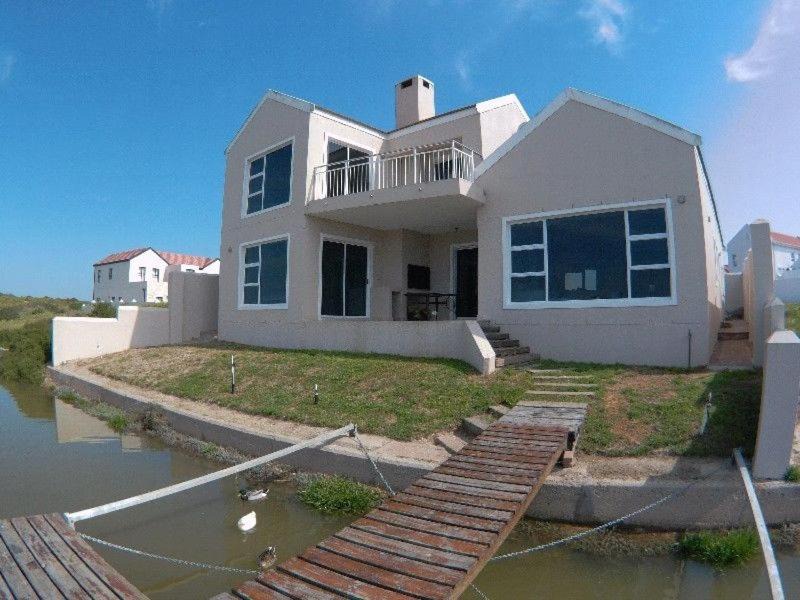 Port Owen House | Sunbird-Admiral Island holiday house
