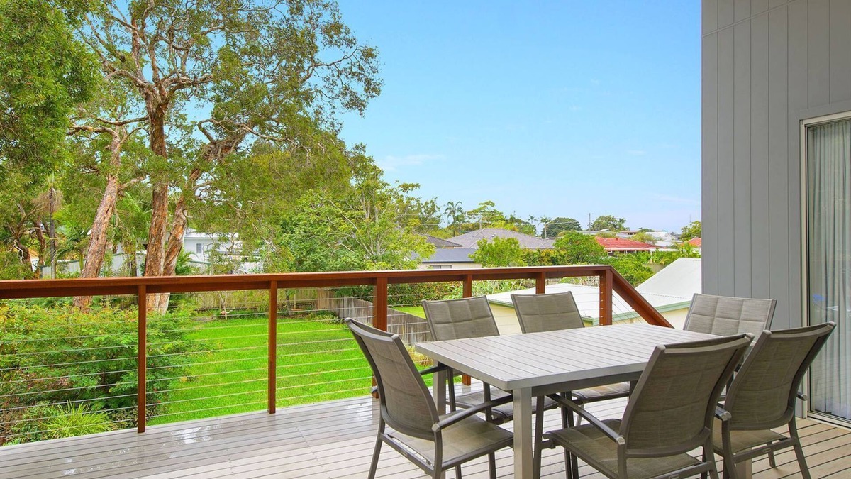 North Haven House | Sunburst - Brand New 3 Bedroom Holiday Home By The Beach