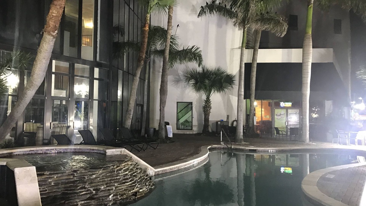 South Padre Island Hotel | Sunchase Inn & Suites