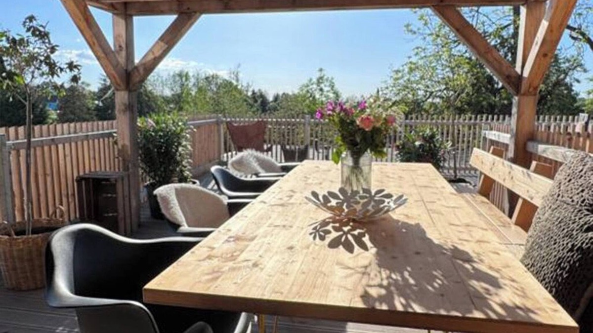 Buttelstedt Apartment | SunDeck Apartment