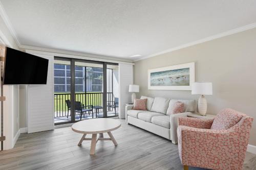 Sanibel House | Sundial F106 - Garden View One Bedroom Residence with Balcony at Sundial Sanibel